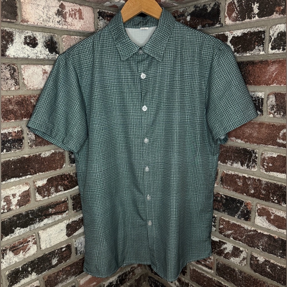 Men's Green Checkered Plaid Thin Polyester Short Sleeve Shirt